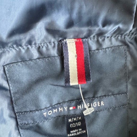 New with tags Tommy Hilfiger wind breaker jacket - Picture 3 of 3